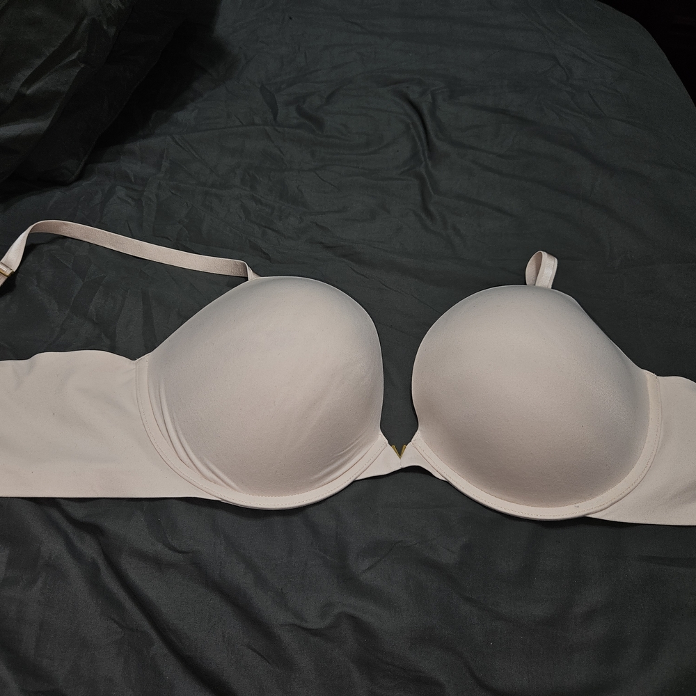 Victoria's Secret Soft Pink Strapless Bra